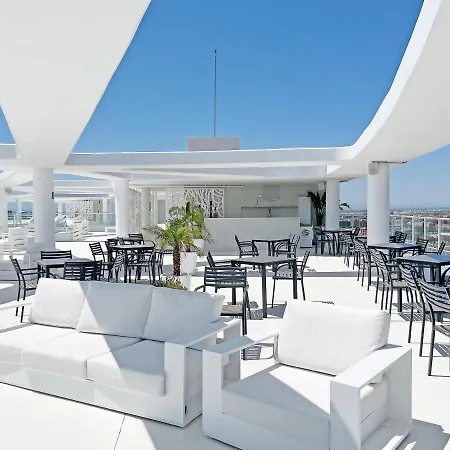 Global Properties, Con 2 Terrazas En Gran Canet